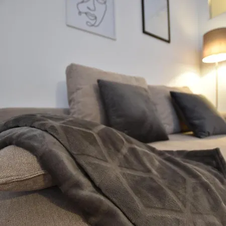 Apartment Super With Free Parking