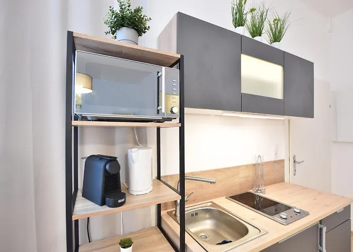 Super With Free Parking *