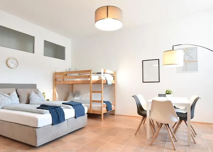 Super With Free Parking Lejlighed